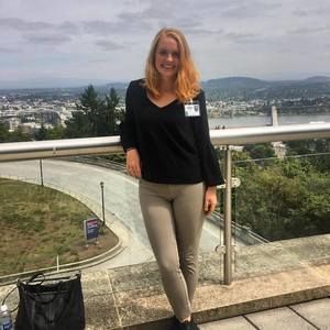 Meet your Posher, Jenny